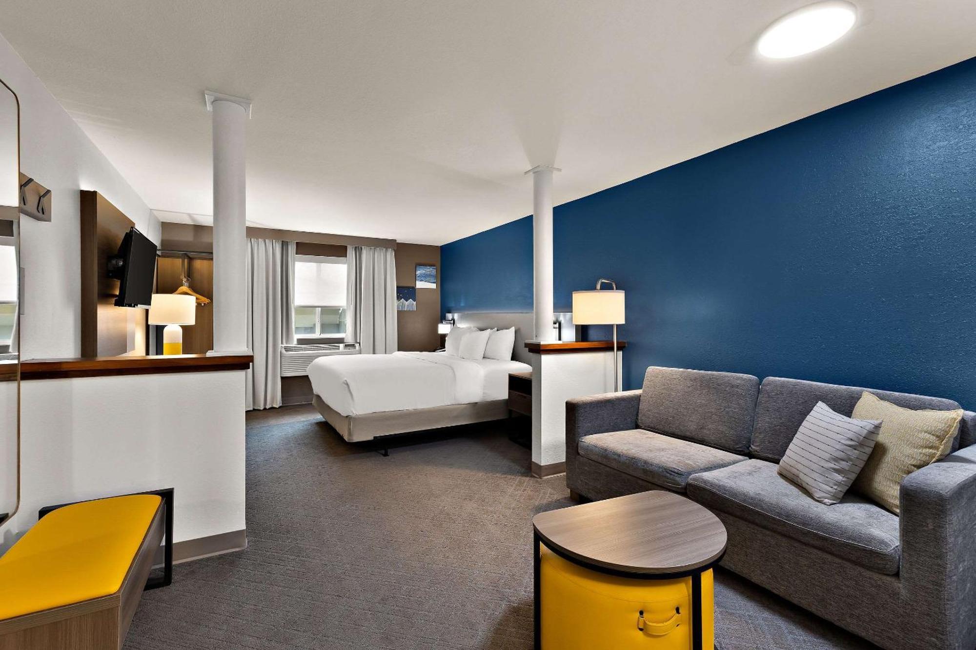 Hotel Comfort &