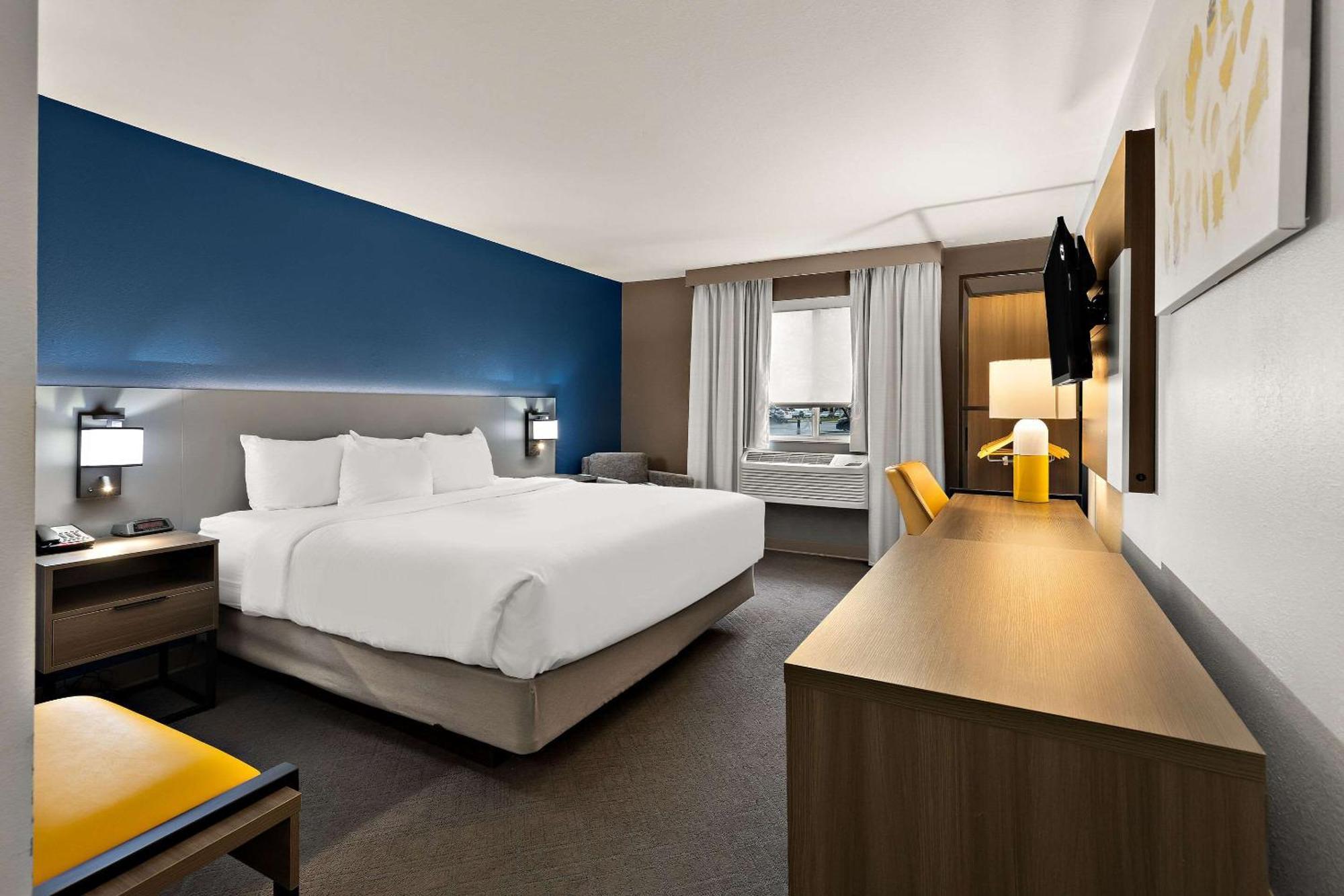 Hotel Comfort &